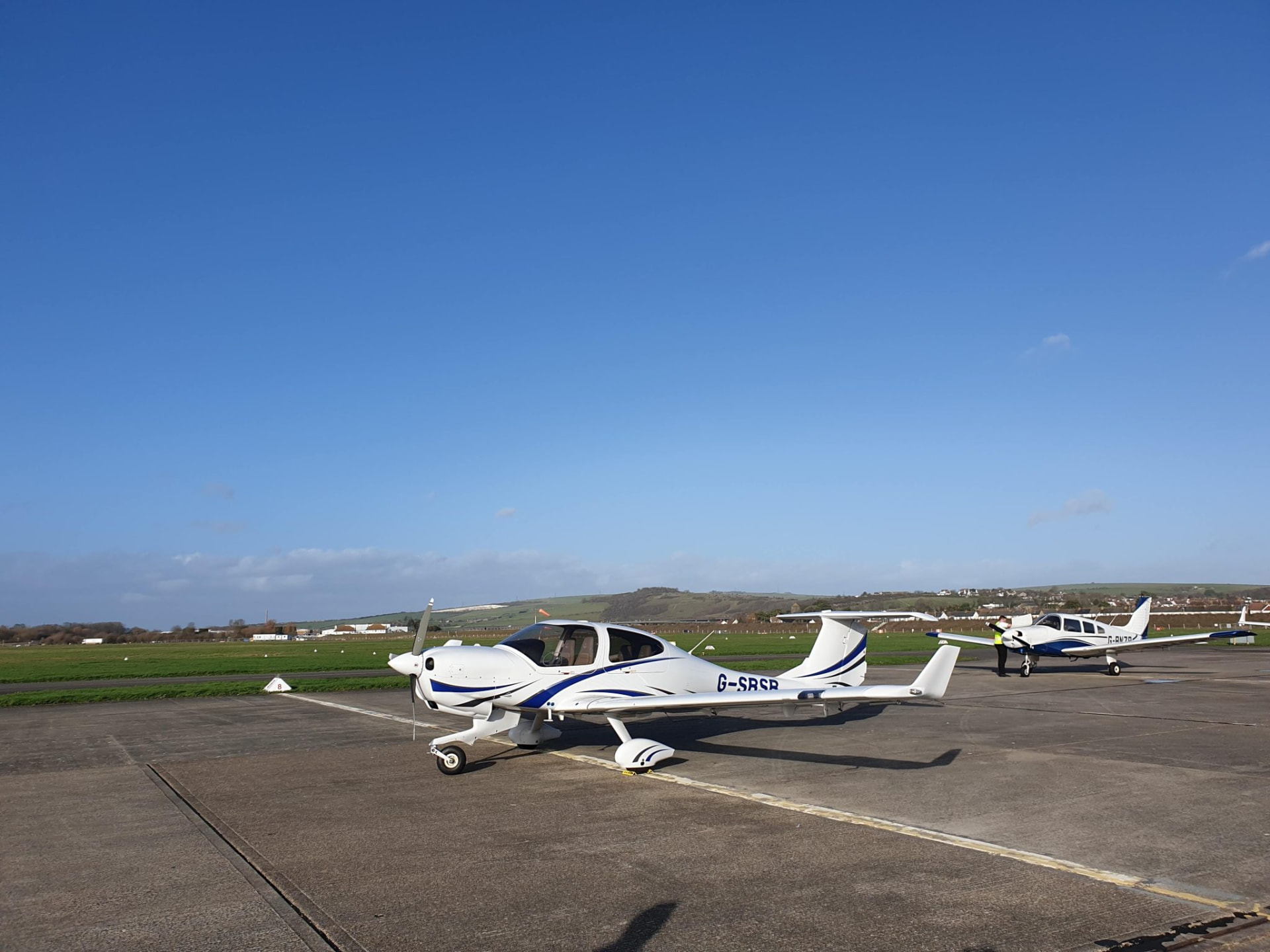 Diamond DA40 NG on the apron at Redhill Aerodrome, Surrey
