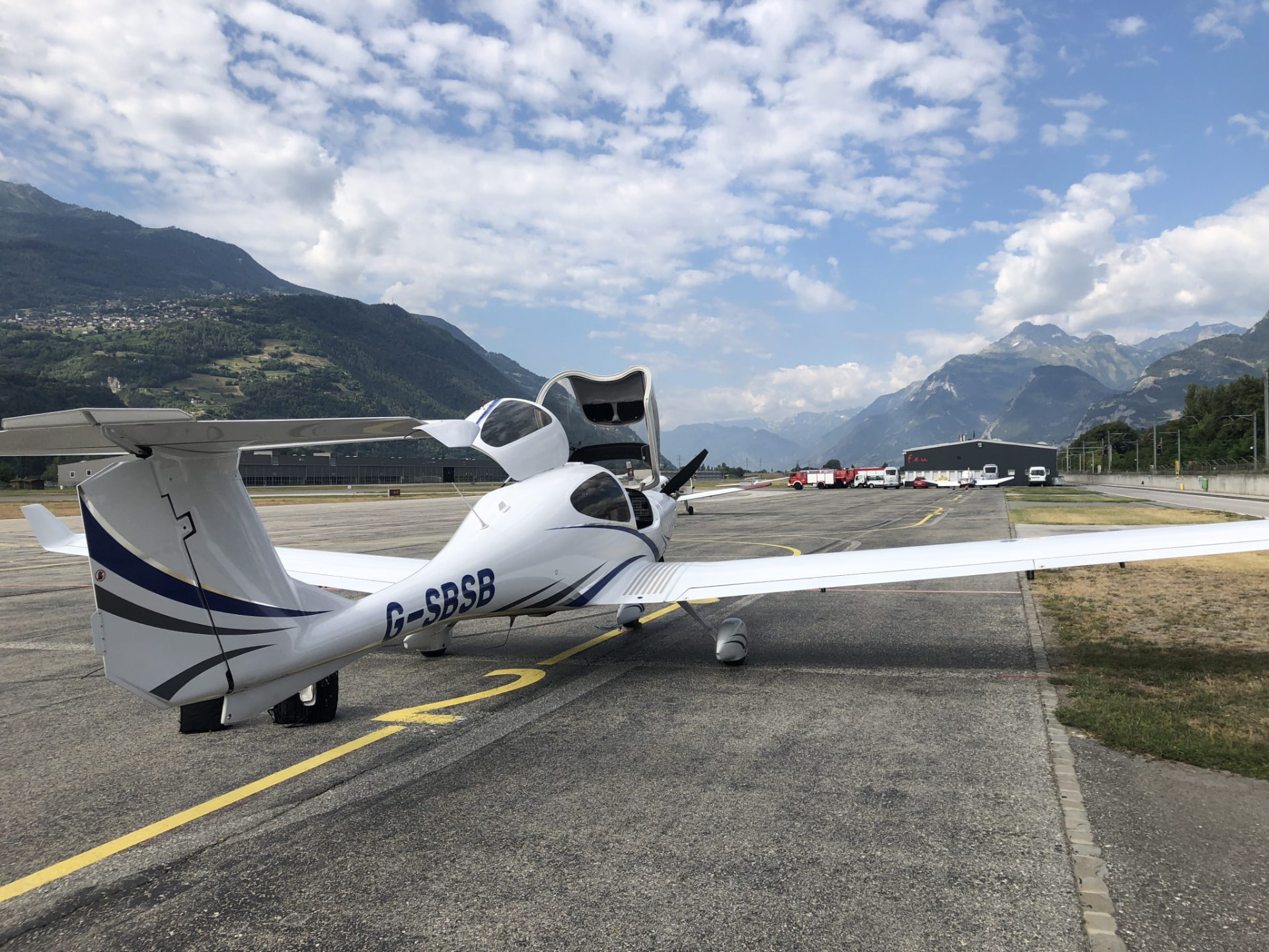 DA40 NG with canopy open at Sion, Switzerland